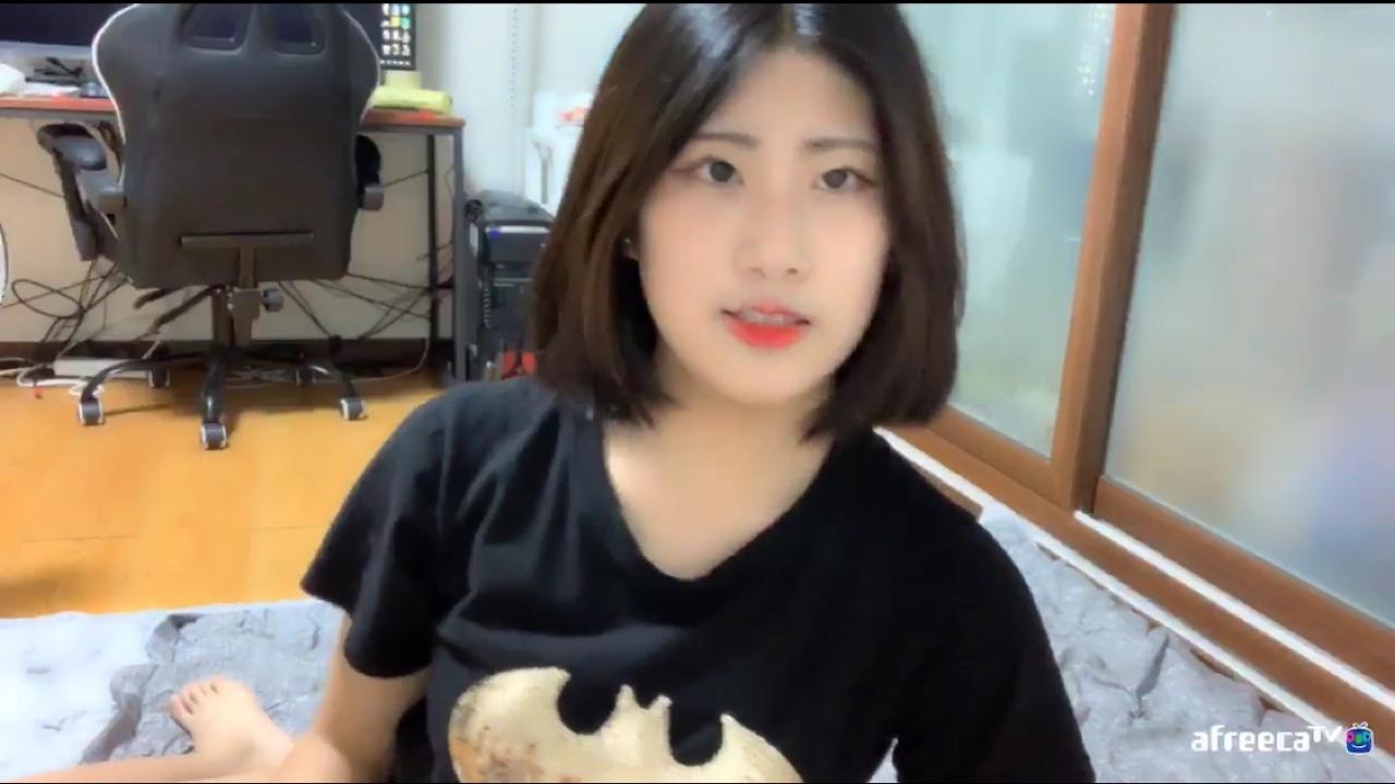 [중딩/고딩] 05년생 순수 중딩 / 팬갑 오늘만 스쿼트 | 아프리카TV VOD